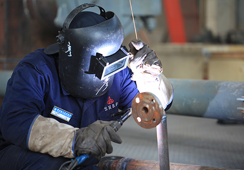 車間(jiān)生産人員(yuán)作業圖-航(hang)天泵閥