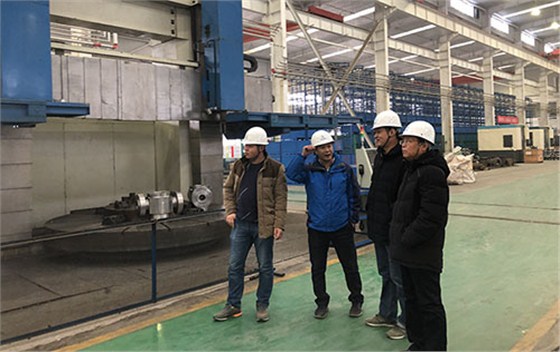 航天(tiān)泵閥現(xian)場參觀(guan)2 航天泵(beng)閥現場(chǎng)參觀2